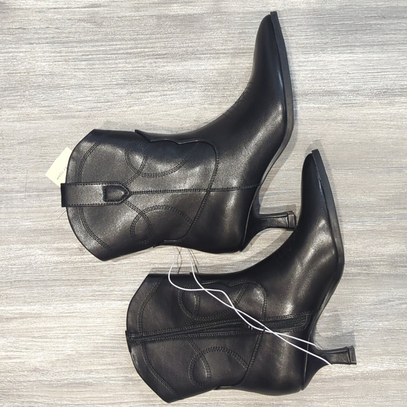 Universal Thread Black Jenson Memory Foam heeled Boots - Picture 1 of 4